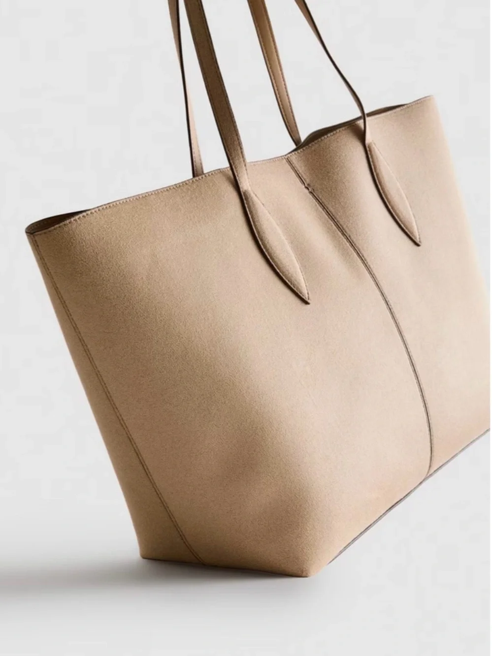 Classic Womens Tote Bag in Camel